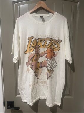 Graphic Tshirt XL